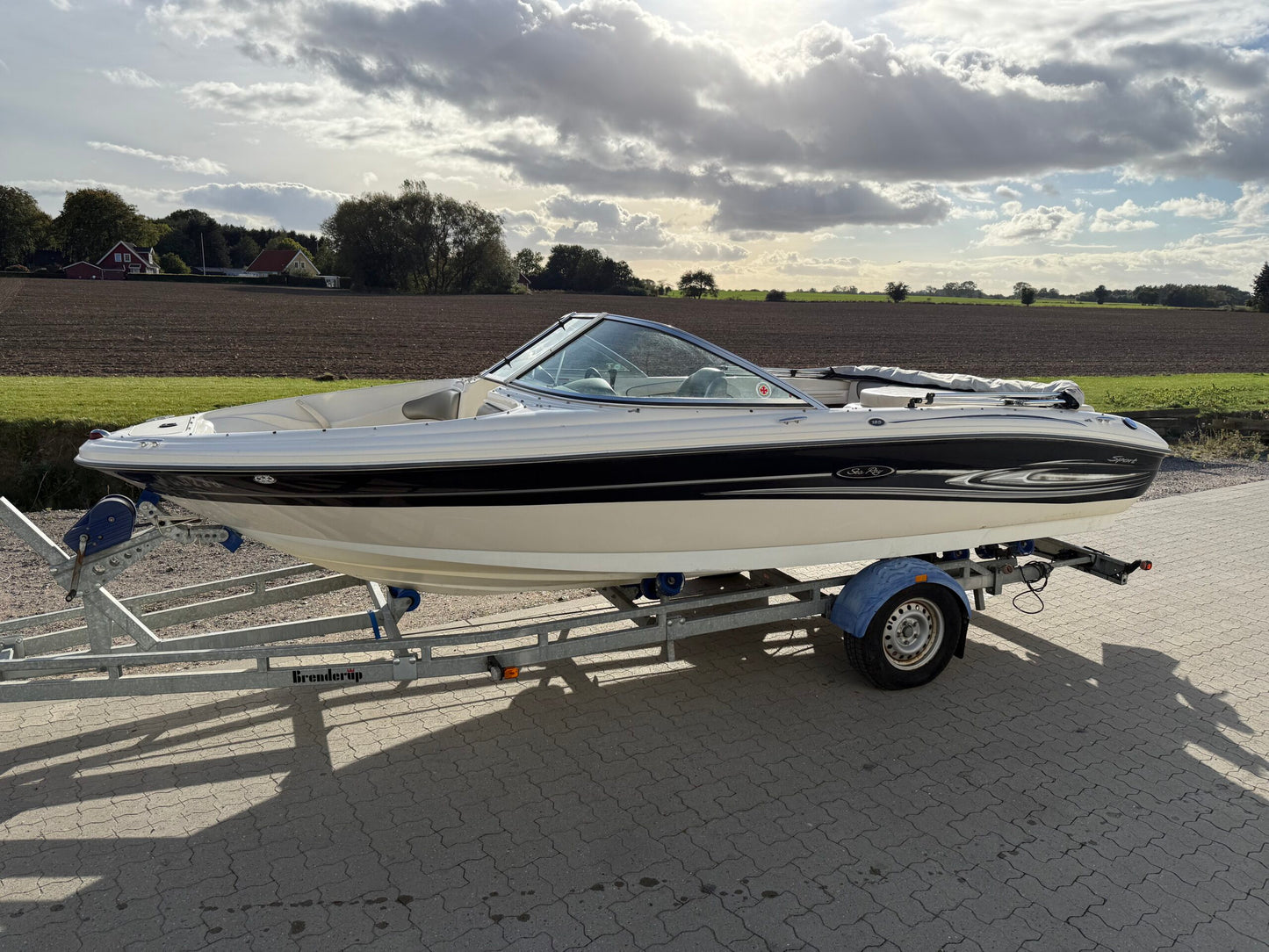 Sea Ray 185